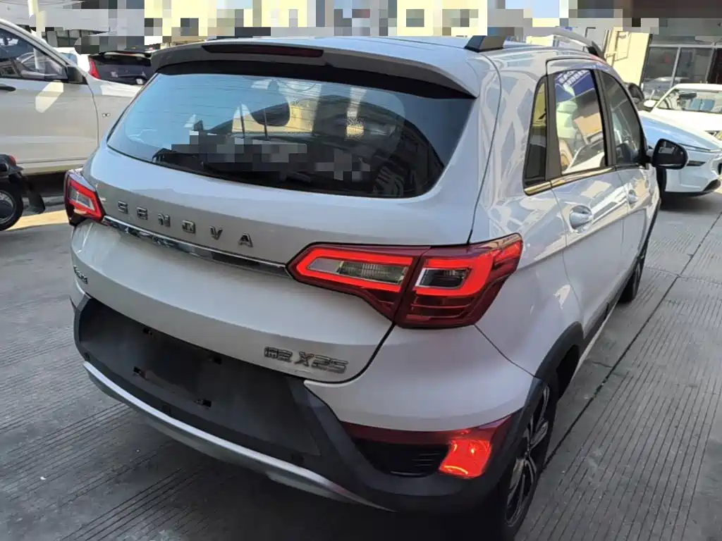 BAIC Senova X25 — миниатюра 7