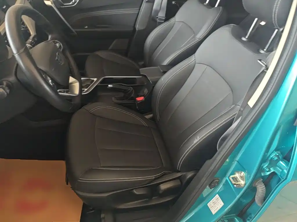 Geely Vision X3 — миниатюра 15