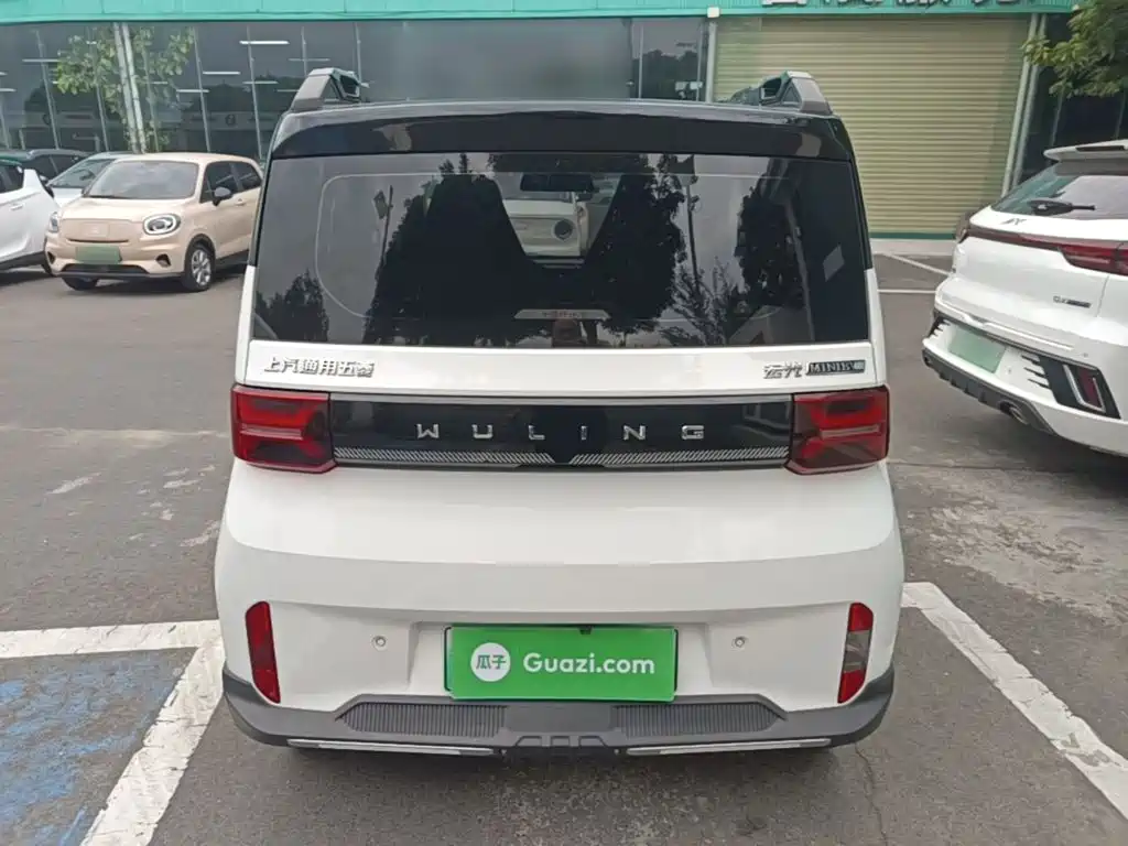 Wuling MINIEV — миниатюра 6