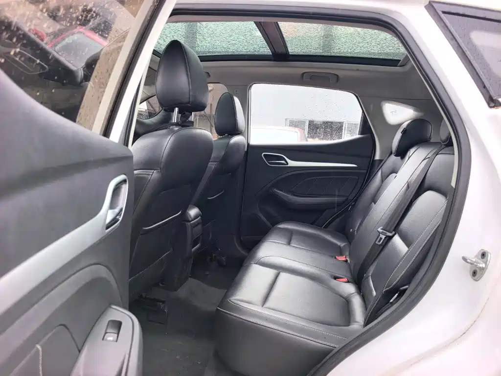 MG ZS — миниатюра 11