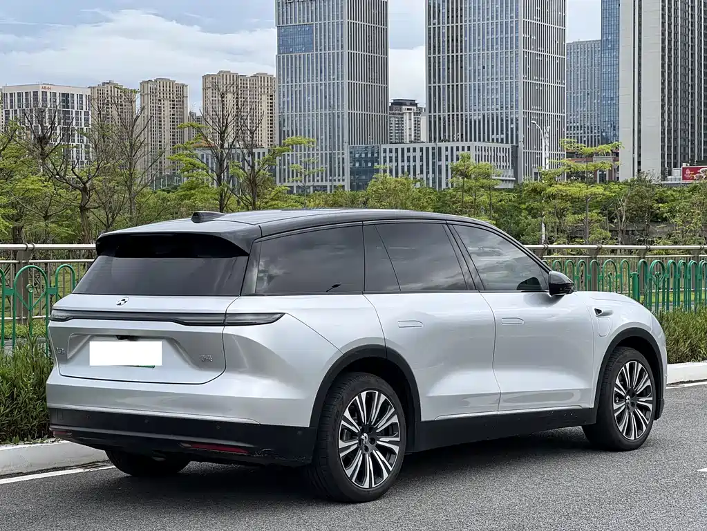 NIO ES8 2024 75kWh