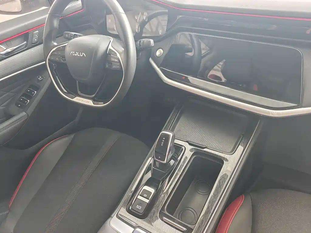 DONGFENG YI HYUN MAX