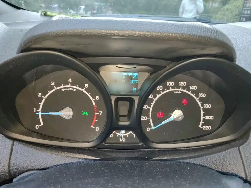 Ford Ecosport — миниатюра 4