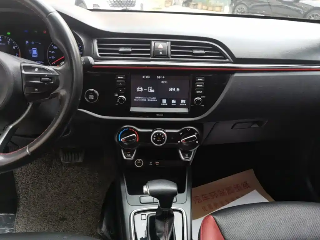 Kia KX Cross — миниатюра 13