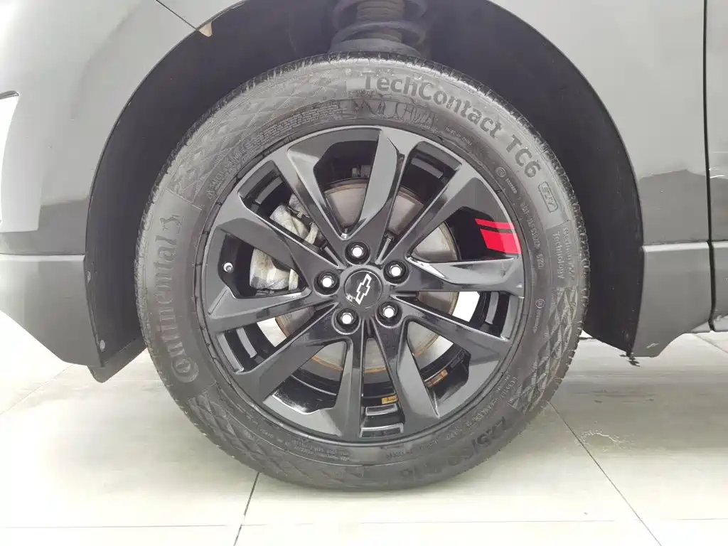 Chevrolet Equinox — миниатюра 17