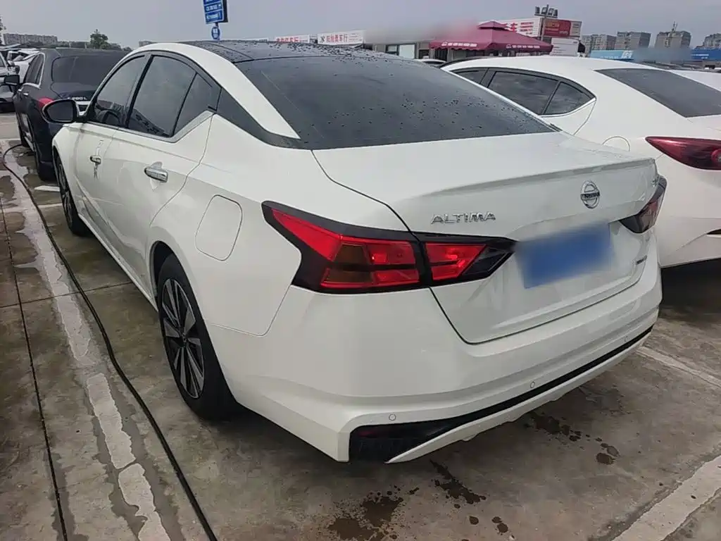 Nissan Teana — миниатюра 5