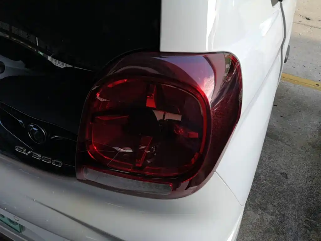 Roewe Clever — миниатюра 8