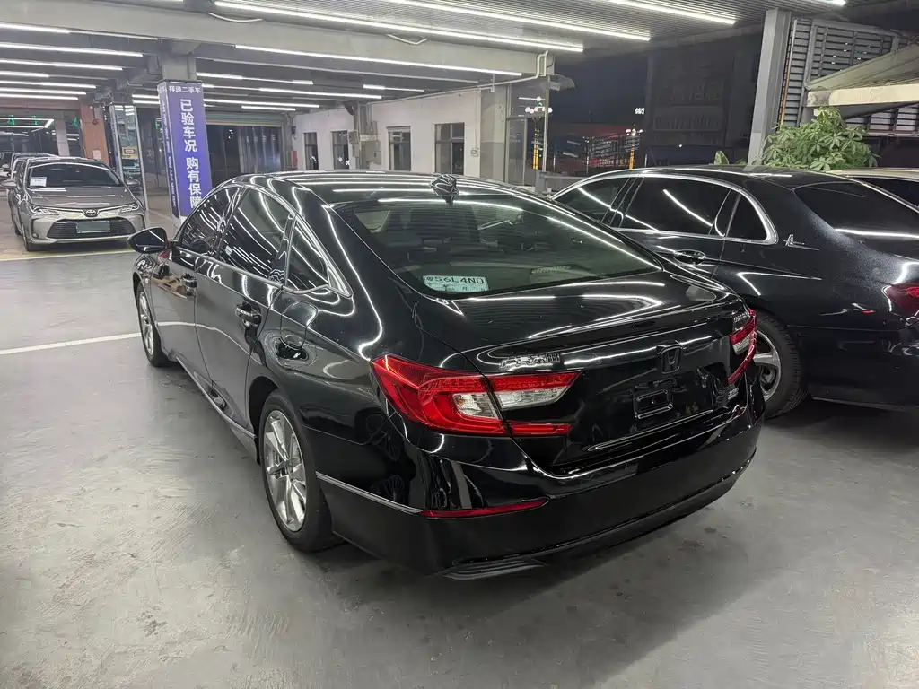 Honda Accord — миниатюра 7