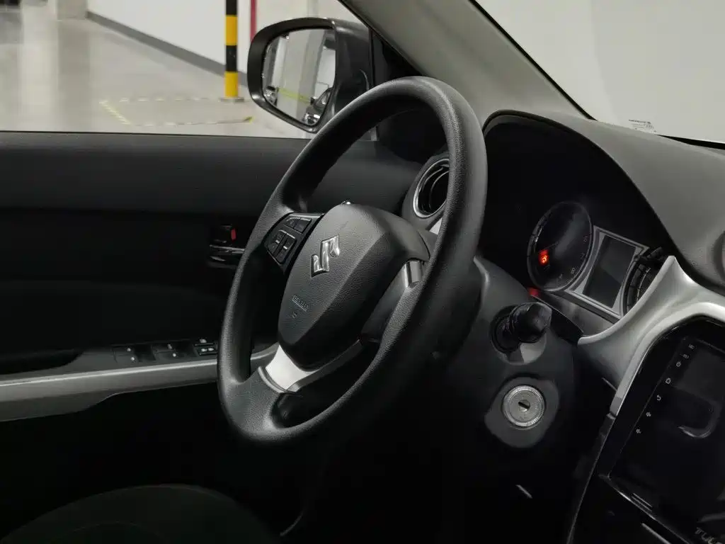 Suzuki Vitara — миниатюра 22