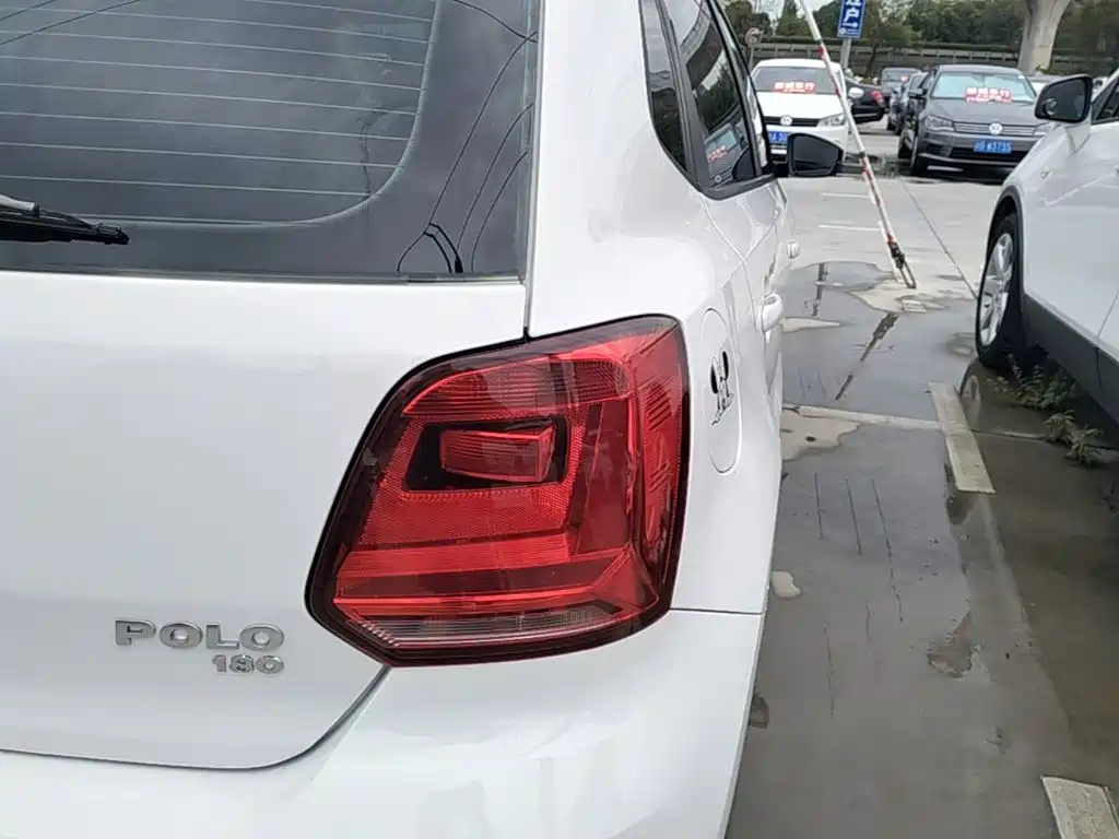 Volkswagen Polo — миниатюра 8