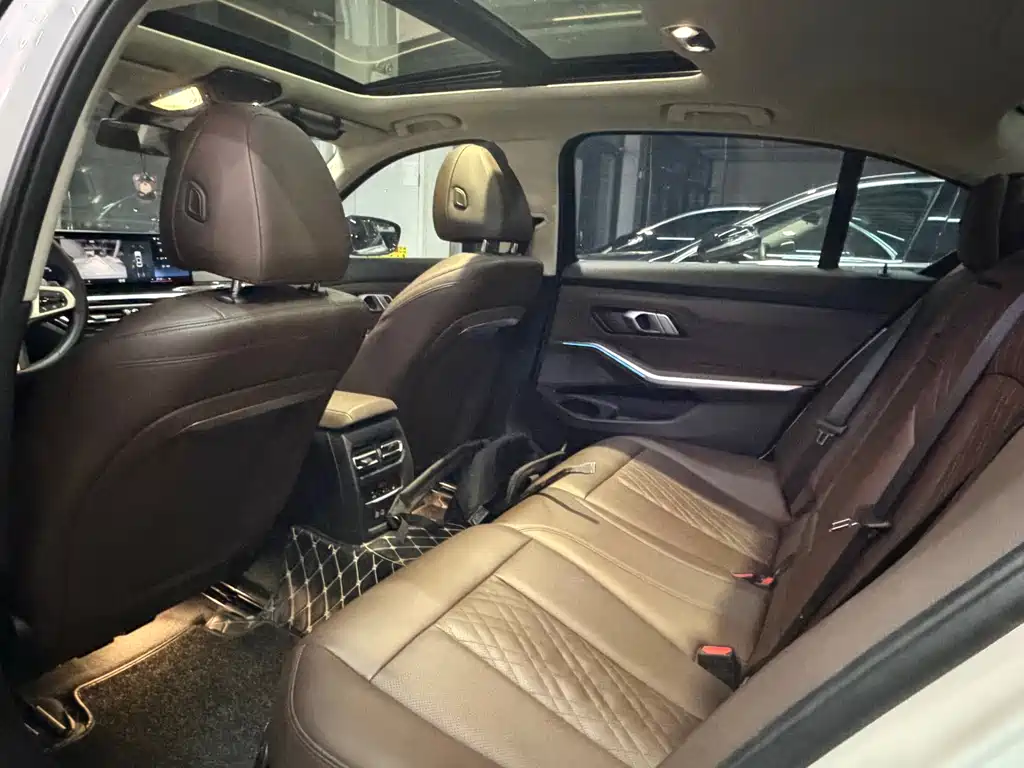 BMW 3 Series — миниатюра 7