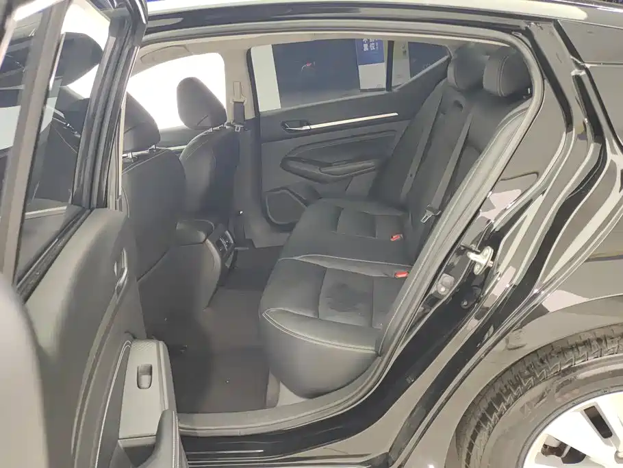 Nissan Teana — миниатюра 11