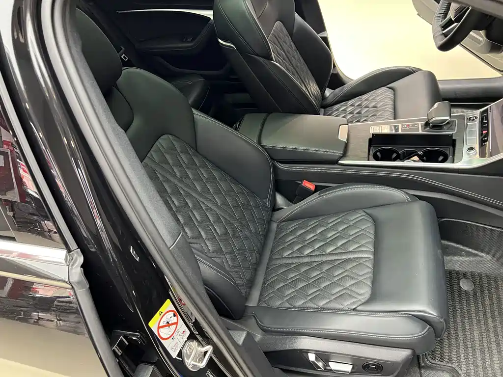 Audi A6L — миниатюра 13