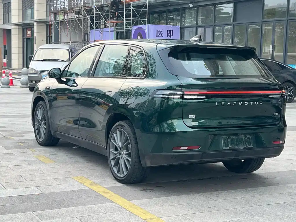 Leapmotor Leapmotor C10 — миниатюра 4