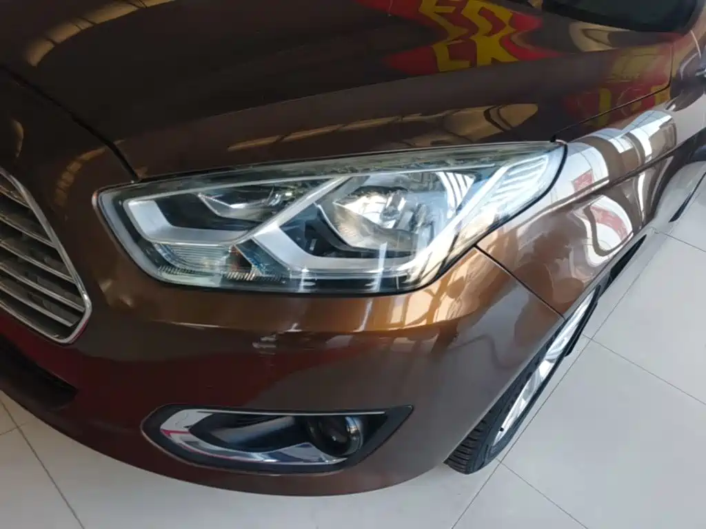 Ford Escort — миниатюра 24