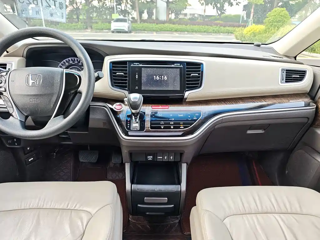 Honda Odyssey — миниатюра 8