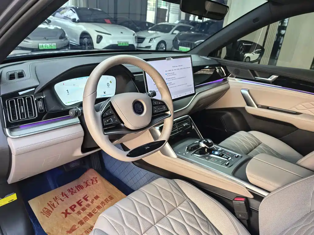 BYD Tang New Energy — миниатюра 11
