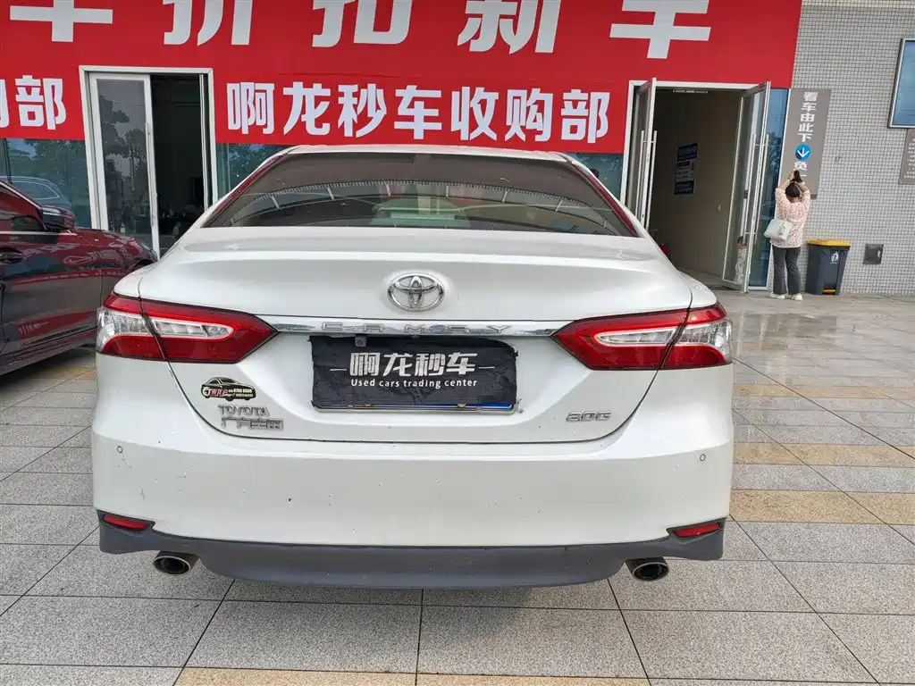 Toyota Camry — миниатюра 7