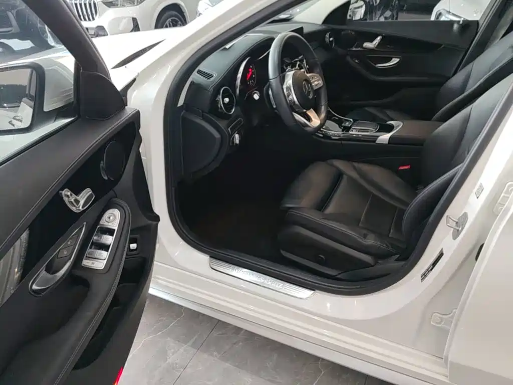 Mercedes-Benz C-Class — миниатюра 16