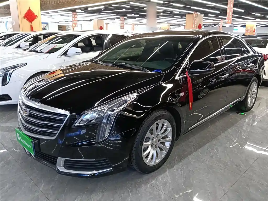 CADILLAC XTS