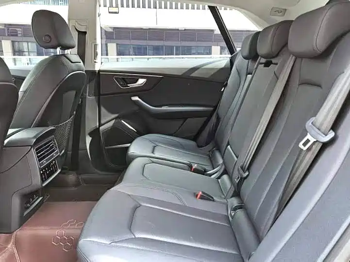 Audi Q8 2022 55 TFSI Luxury