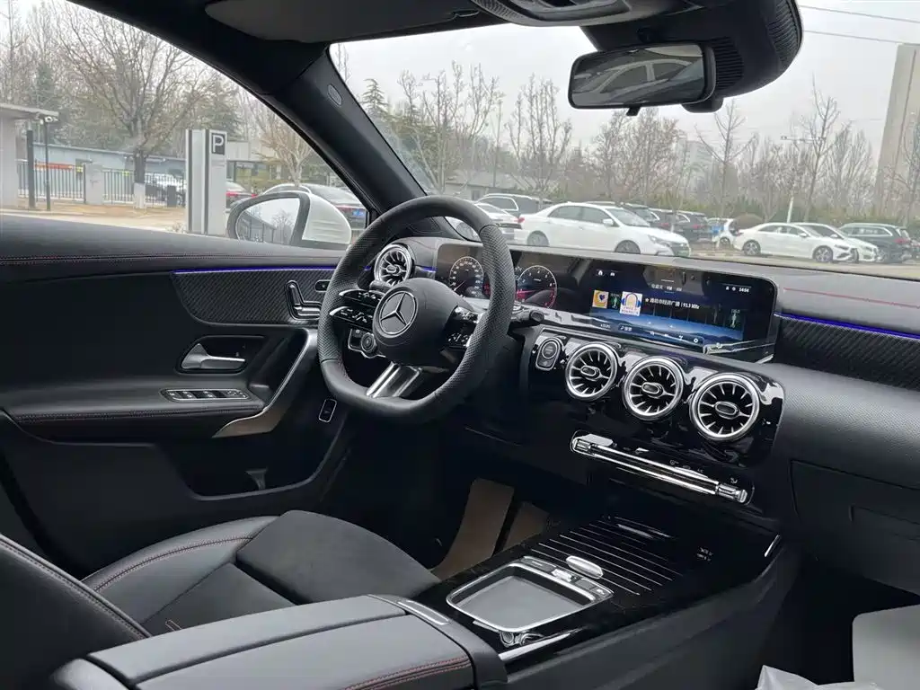 MERCEDES-BENZ A CLASS