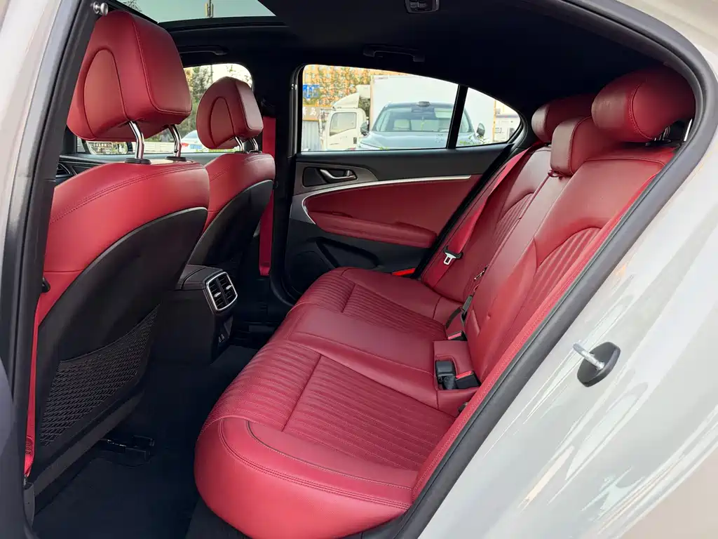 Genesis G70 — миниатюра 15