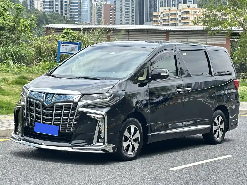 Toyota Alphard 2010