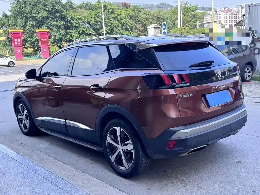 Peugeot 4008 — миниатюра 4