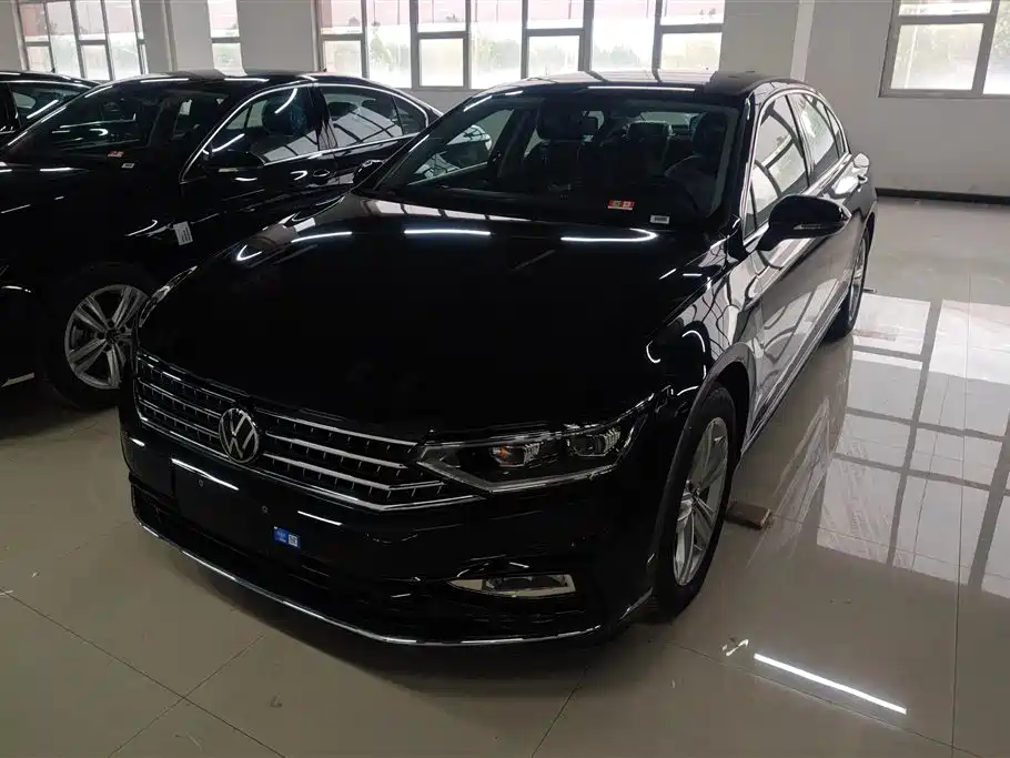 Купить Volkswagen Magotan