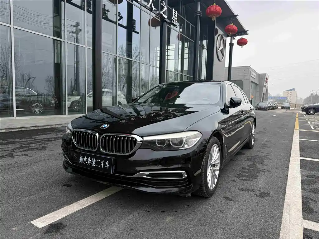 BMW 5 SERIES