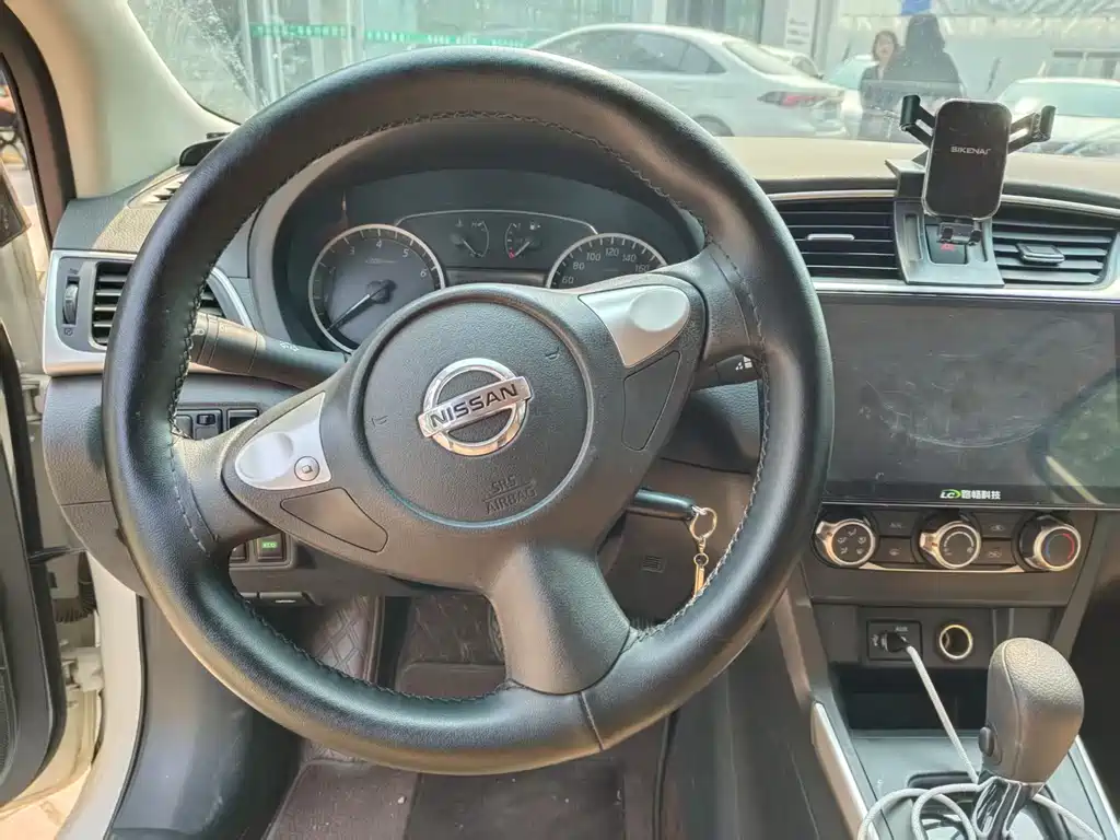 NISSAN XUAN YI