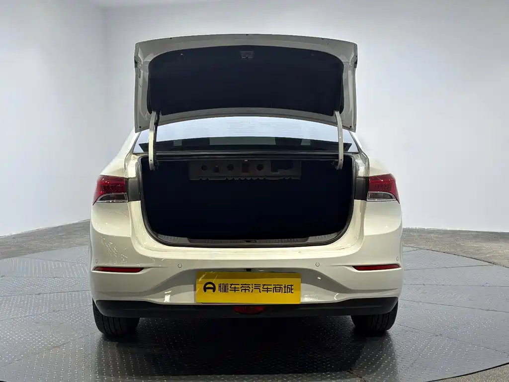Buick Excelle — миниатюра 15