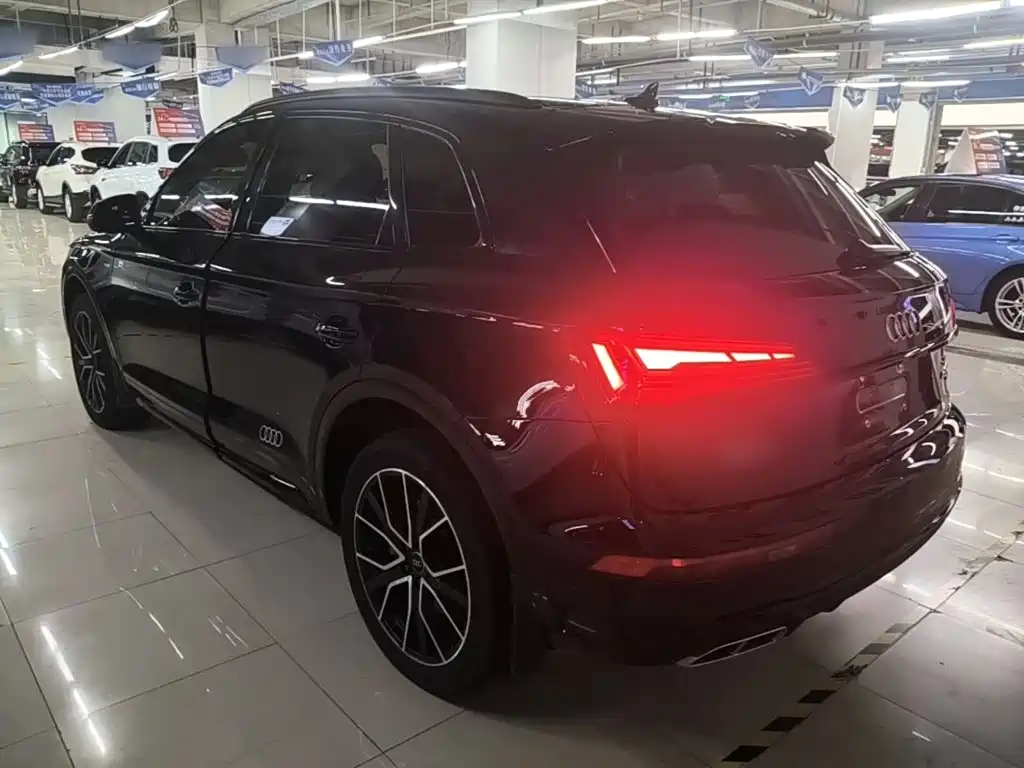Audi Q5L — миниатюра 5