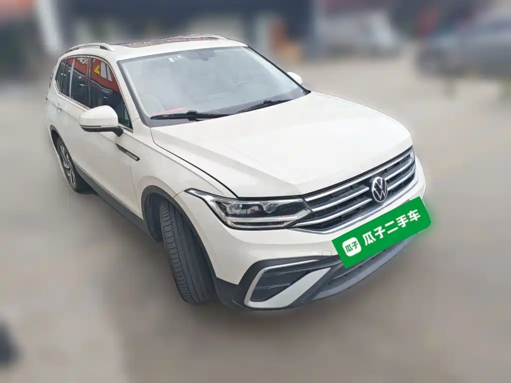 Volkswagen Tiguan L — миниатюра 24