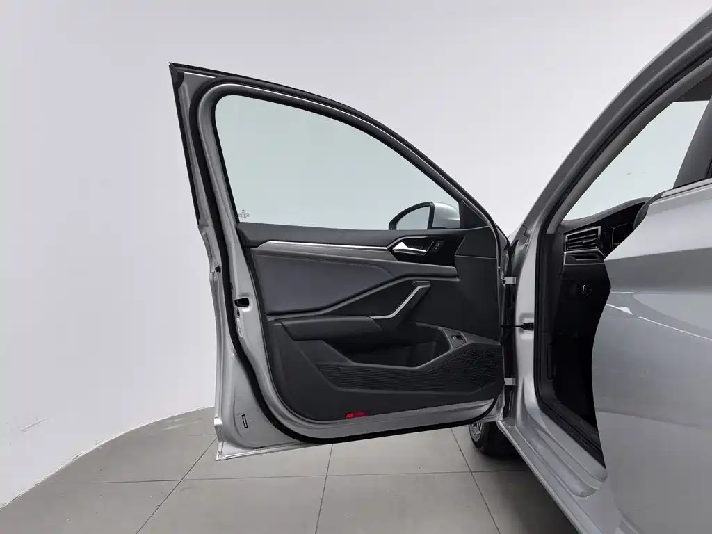Volkswagen Sagitar — миниатюра 8