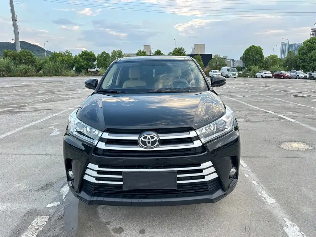 Toyota Highlander — миниатюра 2