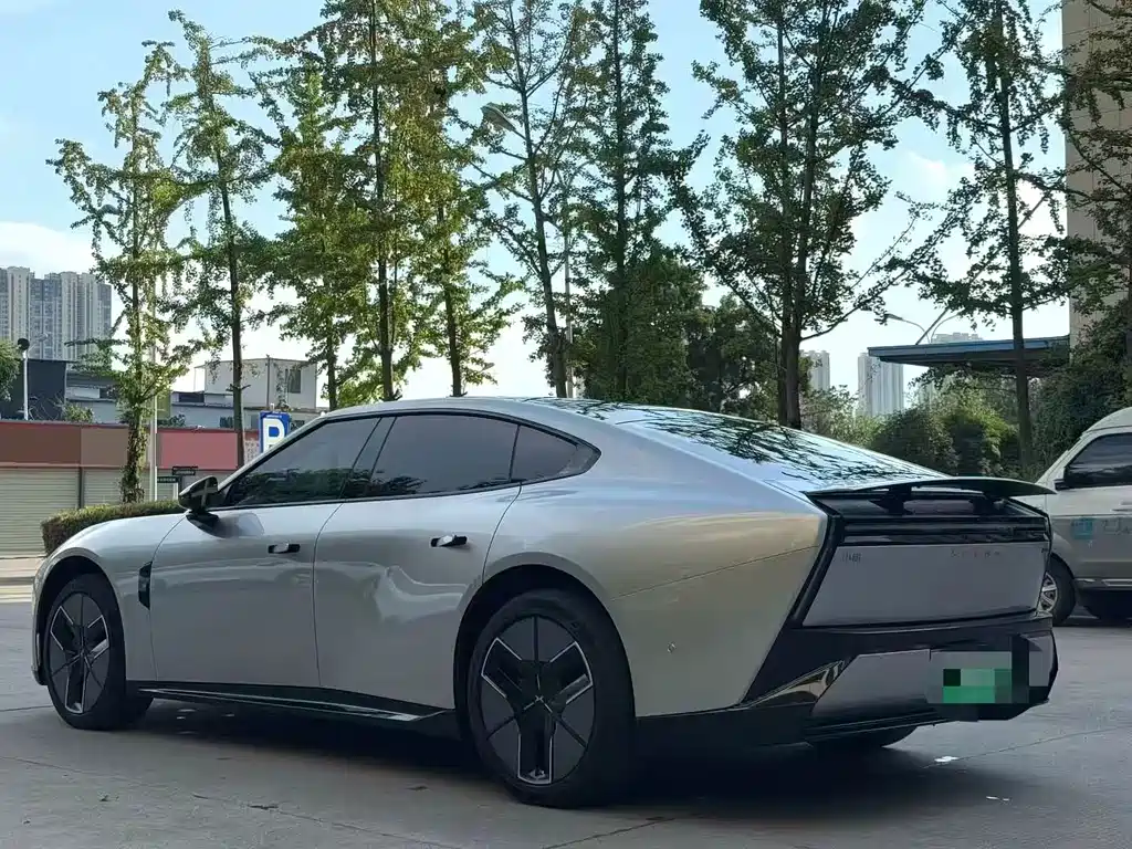 XPeng P7 — миниатюра 7