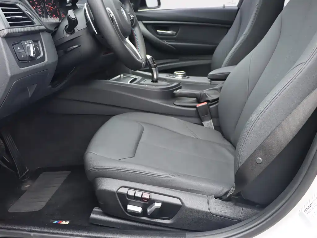 BMW 3 Series — миниатюра 5