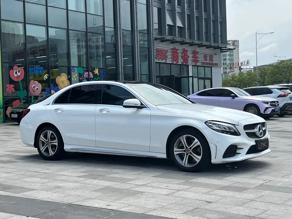 MERCEDES-BENZ C CLASS