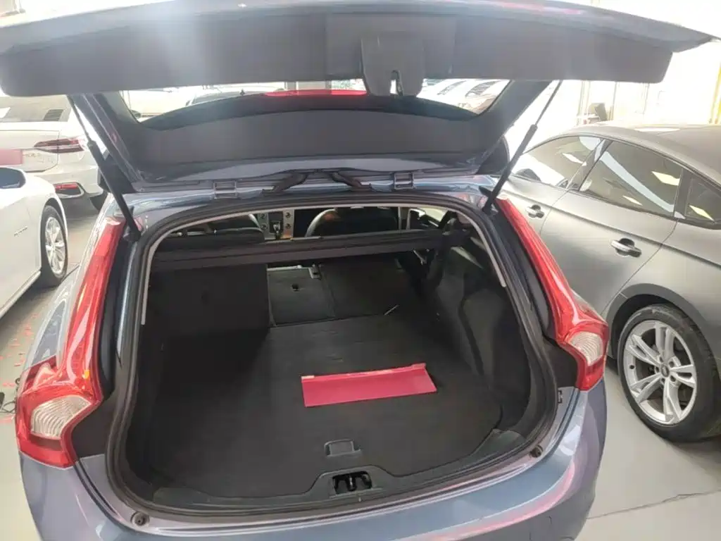 Volvo V60 — миниатюра 19
