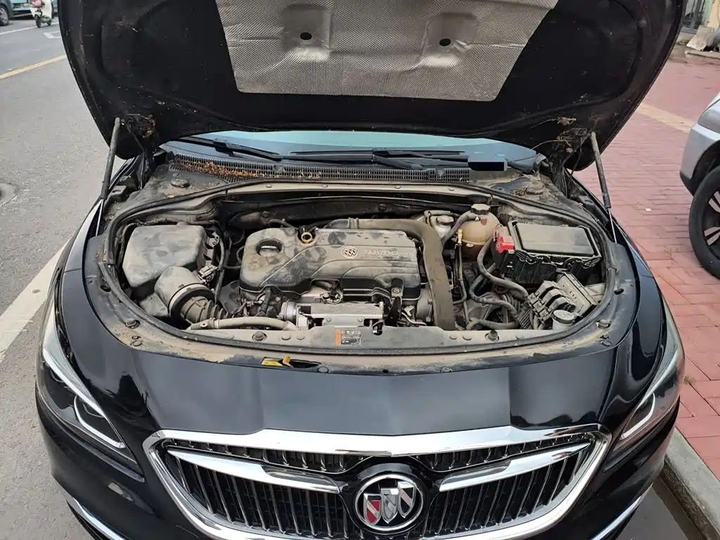 Buick LaCrosse — миниатюра 11