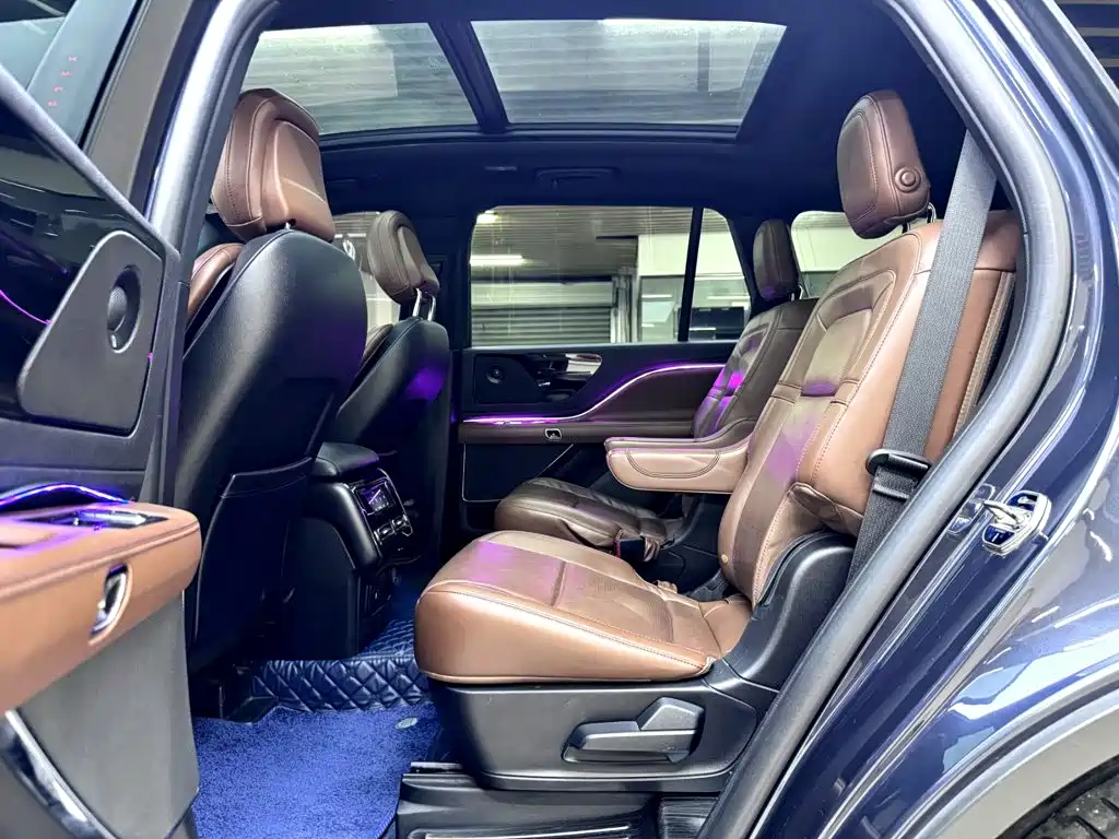 Lincoln Aviator — миниатюра 12