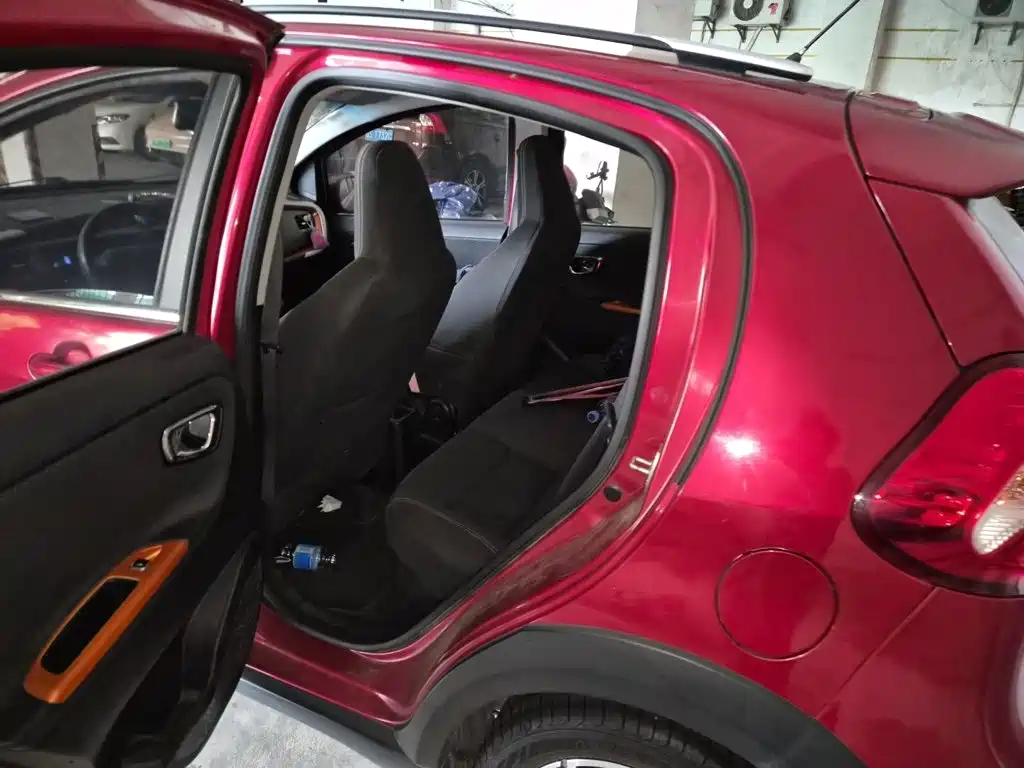Geely Vision X1 — миниатюра 13