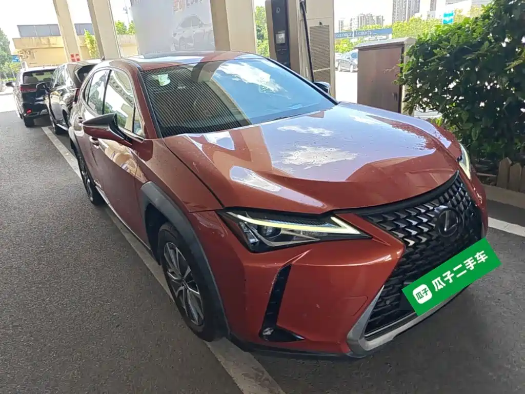 Lexus UX New Energy — миниатюра 4