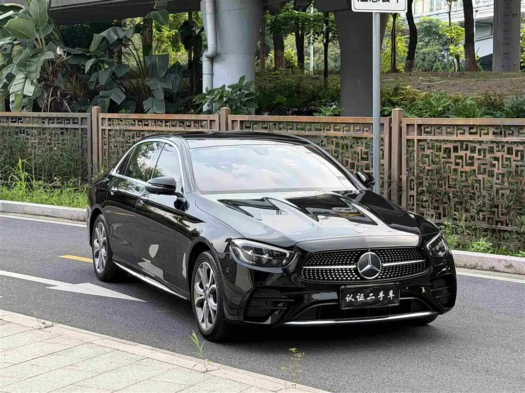 Mercedes-Benz E-Class — миниатюра 14
