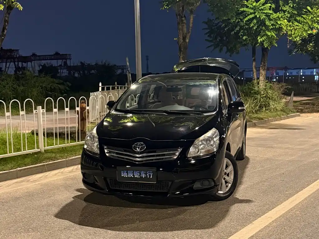 Toyota Verso — миниатюра 18