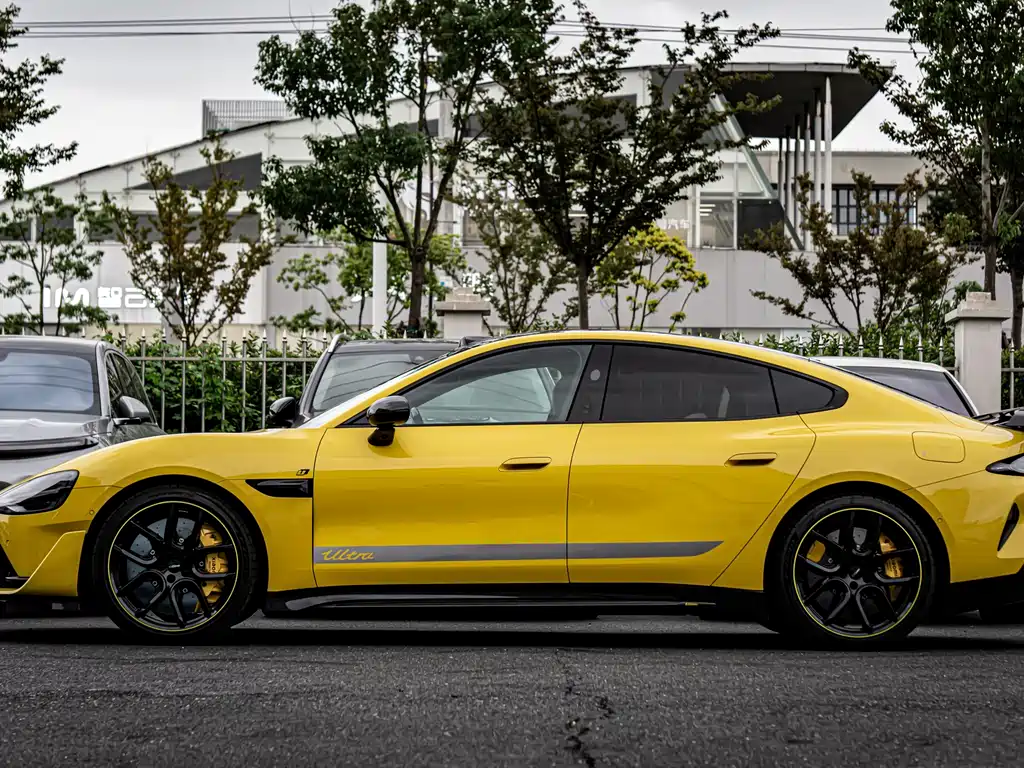 XIAOMI CAR XIAOMI SU7 ULTRA