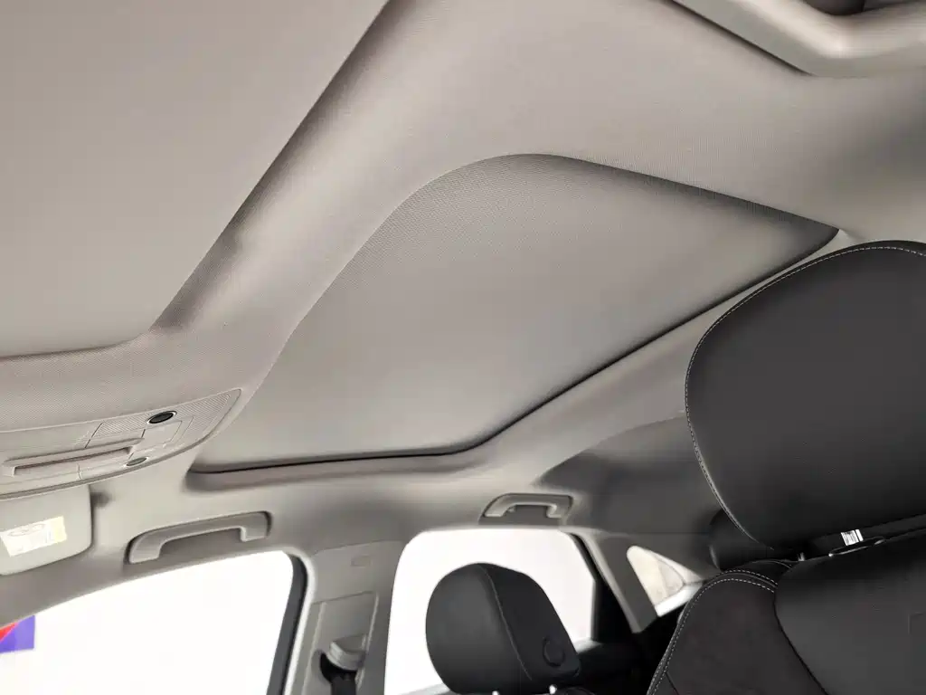 Audi Q3 Sportback — миниатюра 12