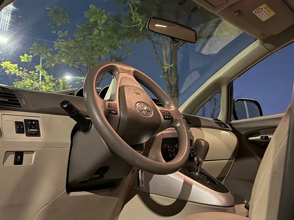 Toyota Verso — миниатюра 16